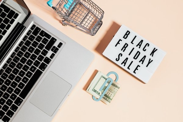 Black Friday: Najlepsze promocje na gry, telewizory, laptopy i smartfony
