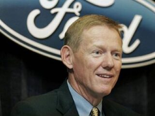 Szef Forda nowym dyrektorem generalnym Microsoftu?