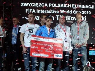 Maciej Dowbor, Wojtek Łozowski i Ania Bosak opowiadają o tym, jak grają w FIFĘ [WIDEO]