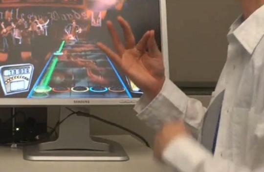 Nowy patent Microsoftu: Sterowanie elektroniką przy użyciu mięśni [WIDEO]