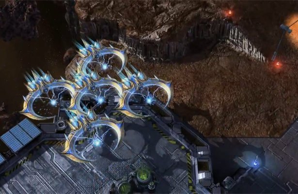 StarCraft II: Heart of the Swarm – nowe jednostki na filmie [WIDEO]