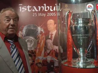 FIFA 11: We are 11, część 4 i 5: Hymn Liverpoolu i Diego jest bogiem [WIDEO]