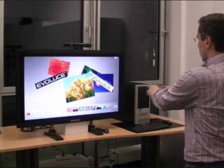 Kinect: Ożywia nie&nbsp;tylko&nbsp;cienie, ale&nbsp;i&nbsp;potrafi sterować Windowsem 7 [WIDEO]