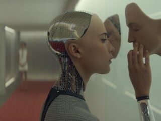 Ex Machina – odróżnijcie człowieka od maszyny i wygrajcie film [WYNIKI]