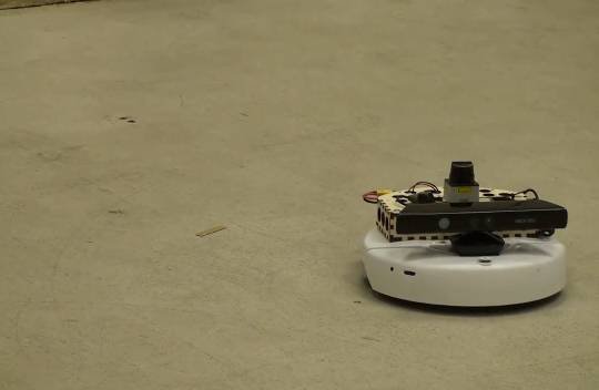 Kinect: Co będzie dalej? Jest już robot, który rozpoznaje ruchowe komendy użytkownika [WIDEO]