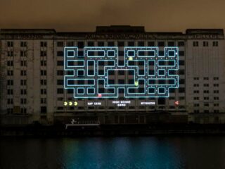 Gdzie można grać w&nbsp;Pac-Mana? Wszędzie. Nawet na&nbsp;ścianie biurowca