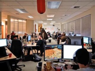 ArenaNet: O&nbsp;historii twórców Guild Wars. Od&nbsp;garażu do&nbsp;milionowej firmy – w&nbsp;15 minut [WIDEO]