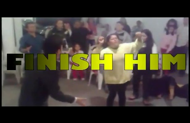 Street Fighter: Pastor – Flawless victory! [WIDEO]
