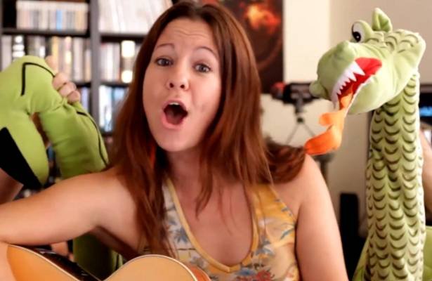 Shauna Sweeney – „My Nerdy Boyfriend”, czyli „Call Me Maybe” dla nerdziuchów [WIDEO]