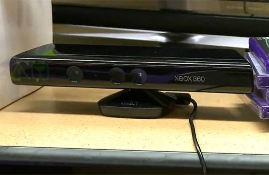 Xbox Kinect: Unboxing, czyli rozpakowywanie dziewiczego egzemplarza [WIDEO]