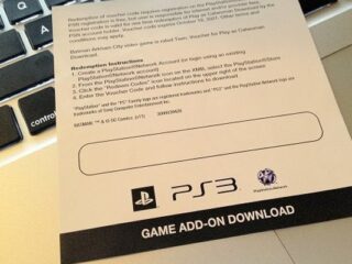 Batman: Arkham City – problem z kodami na przedpremierowe DLC i fragmenty z Catwoman