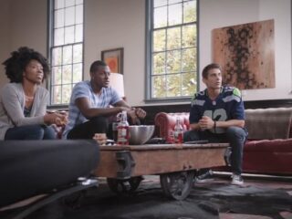 Pierwsza reklama telewizyjna Xboksa One z&nbsp;rozgrywkami NFL. Zaraz, a&nbsp;gdzie… gry? [WIDEO]