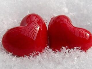 Aim for Love: Nietypowy eksperyment – gra zamiast swatki