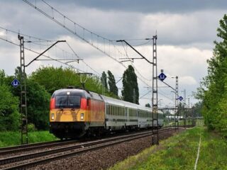 [Na marginesie] Joker, sądy, głupie sondy