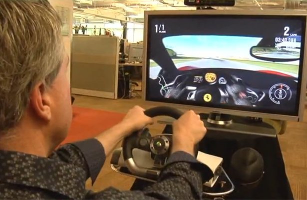 Forza Motorsport 4: Czytaj z ruchu mo… jej głowy [WIDEO]