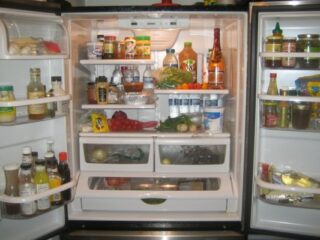 [Na marginesie] Piłka, szanse, pies, finanse