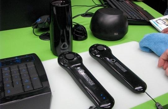 CES 2010: Wreszcie! Razer pokazuje kontroler do PC, który działa jak pałeczka PS3. Na przykładzie Left 4 Dead!