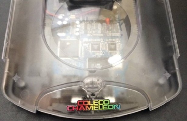 Coleco Chameleon, czyli nowa retro konsola… zrobiona ze złomu na strychu?