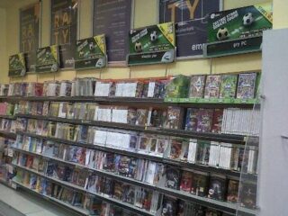 FIFA 11: Kupisz nową FIFĘ sporo taniej, jeśli masz jedną z wcześniejszych!