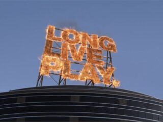 Long Live Play: Nowa kampania marketingowa Sony i Kevina Butlera [WIDEO]