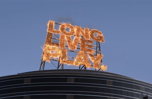 Long Live Play: Nowa kampania marketingowa Sony i Kevina Butlera [WIDEO]
