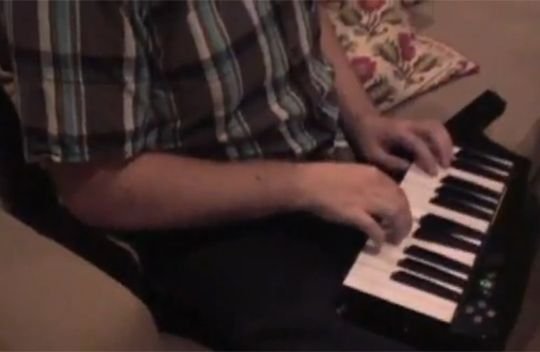Rock Band 3: A jednak! Będzie nowy kontroler w kształcie klawisza [WIDEO]
