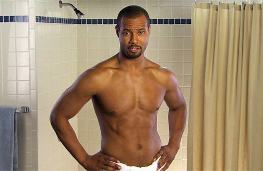 Co można robić bez koszuli? Grać w Gears of War… [WIDEO]