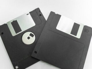 Dyskietki reliktem przeszłości? Amerykańskie instytucje rządowe nadal z&nbsp;nich korzystają…