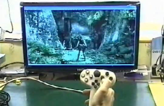 ORTHROS: Pad/joystick obsługiwany jedną ręką [WIDEO]