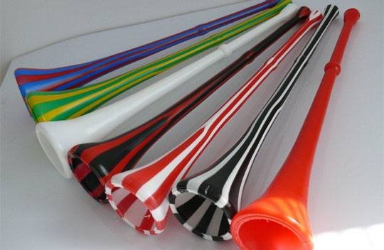 Michael Jackson: The Experience – z wuwuzelą na piratów [WIDEO]