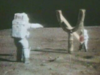 Angry Birds Space: Ptaki na&nbsp;księżycu! [WIDEO]