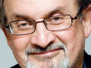 Salman Rushdie: Ukrywając się przed&nbsp;ekstremistami religijnymi uciekał w&nbsp;świat gier komputerowych