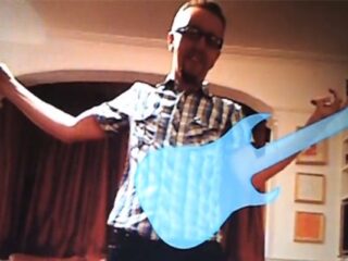 Kinect: Wirtualna gitara, „Raport mniejszości” oraz&nbsp;Kinect potrafi jeździć [WIDEO]