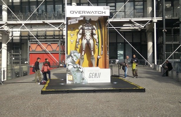 Overwatch: Na&nbsp;całym świecie zaczęły się pojawiać gigantyczne figurki z&nbsp;gry
