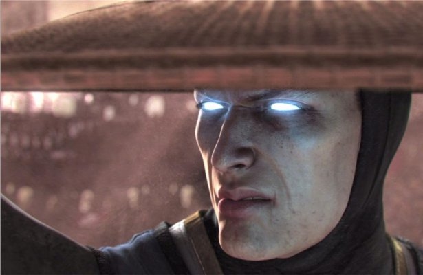 Mortal Kombat: Raiden we własnej, piorunującej osobie [WIDEO]