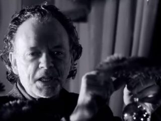 XBO czy&nbsp;PS4? Krótki film na&nbsp;podstawie flejmu z&nbsp;komentów na&nbsp;YouTube [WIDEO]