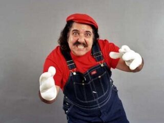 Ron Jeremy, król branży porno: Gry są większym zagrożeniem dla dzieci, niż nasze filmy