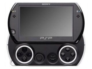 Produkcje wydane na UMD trafią na PSN do października. „Sony naciąga nabywców”