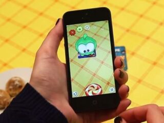 Om&nbsp;Nom: Candy Flick – Ludożerka chce cukierka [WIDEO]