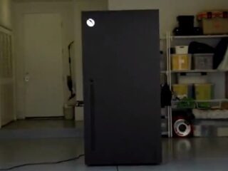 Xbox Series X jako… lodówka. I w prezencie od Microsoftu dostał ją Snoop Dogg [WIDEO]