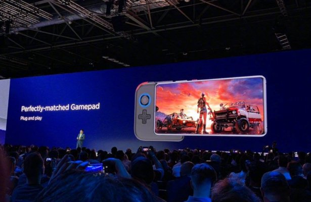 Huawei prezentuje chłodzone cieczą „urządzenie do gier lepsze od Switcha” [WIDEO]