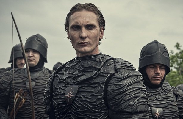 Wiedźmin Netfliksa: Ruszyły zdjęcia do sezonu drugiego, zbroje Nilfgaardu pozostaną (raczej) bez zmian