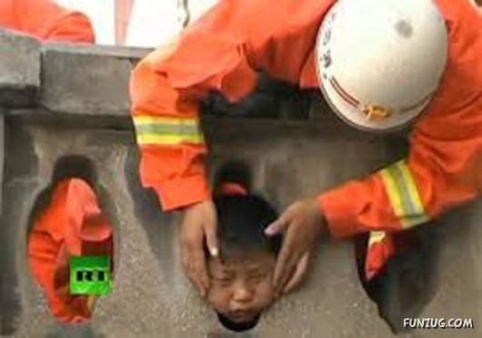 kids_stupid_stuck_03_17ayw.jpg