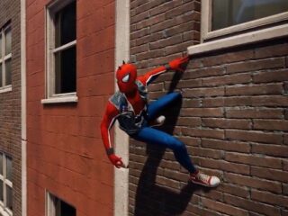 Spider-Man: Walka wymaga finezji i pomyślunku, a niekiedy również drewnianych palet [WIDEO]
