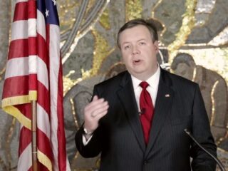 Eve Online: Republikański polityk rozpoczyna kampanię wyborczą [WIDEO]