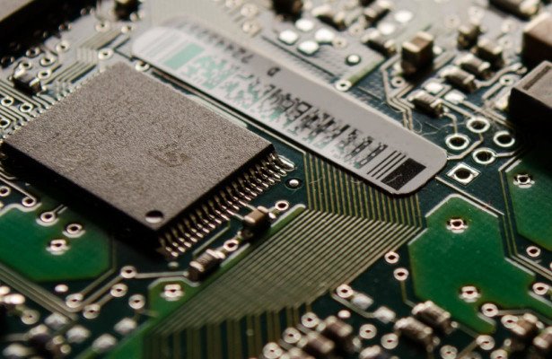 Najwięksi gracze na rynku elektronicznym wycofują się z Chin