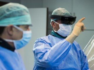 HoloLens: Polacy jako pierwsi wykorzystali technologię Microsoftu w kardiologii