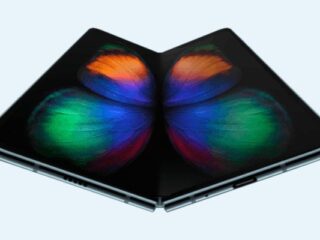 Samsung zapowiada w pełni składanego smartfona [WIDEO]