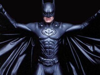 [Na marginesie] Ten lepszy Doom opóźniony; Batman z&nbsp;pomocą od&nbsp;żony?