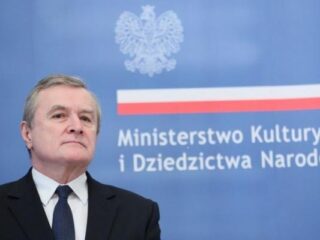 Rząd blokuje ustawę ministra Glińskiego wspierającą „gry patriotyczne”